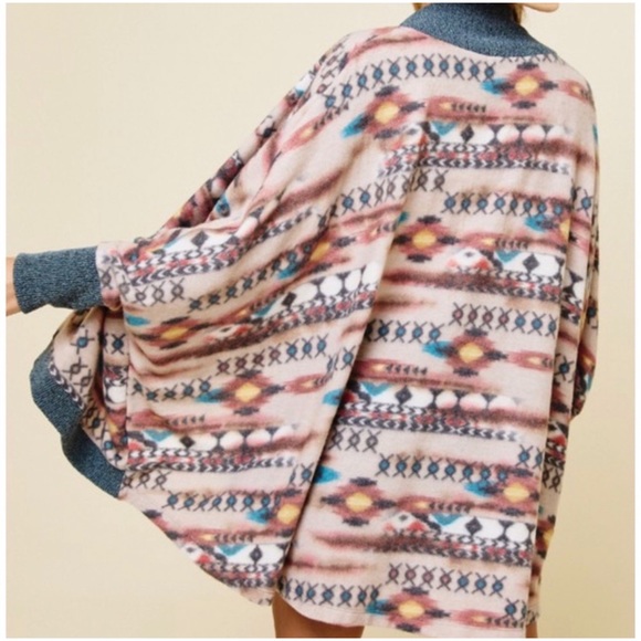 1 LEFT! Hacci Brushed Ultra Soft Women's Fall Aztec Cardigan - Picture 2 of 4